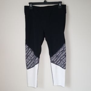 GAIAM capri leggings